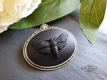 Load image into Gallery viewer, Death's-Head Hawkmoth, Cameo Pin Brooch, 4cmx4.5cm (1.57''x1.77''), Solid Black Design, Modern Vintage Style