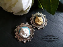 Load image into Gallery viewer, Elegant Cat Brooch - Modern-Vintage Cameo Design - Sunburst Pattern Brooch Surround - Antiqued Silvertone Finish - 4.5cm/1.77 Inch Diameter