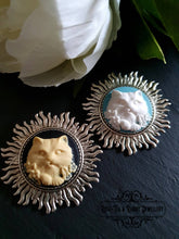 Load image into Gallery viewer, Elegant Cat Brooch - Modern-Vintage Cameo Design - Sunburst Pattern Brooch Surround - Antiqued Silvertone Finish - 4.5cm/1.77 Inch Diameter