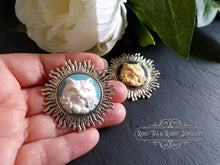 Load image into Gallery viewer, Elegant Cat Brooch - Modern-Vintage Cameo Design - Sunburst Pattern Brooch Surround - Antiqued Silvertone Finish - 4.5cm/1.77 Inch Diameter