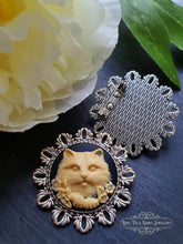 Load image into Gallery viewer, Cute Cameo Cat Brooch - Resin Brooch - Black/Ivory Tone - Antiqued Round Silvertone Base - Medium Size - 4x4cm(1.57 Inch Diameter) - Kawaii