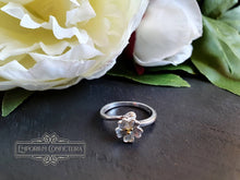 Load image into Gallery viewer, Dainty Sterling Silver Daisy Ring - Adjustable - 24k Gold Detail