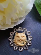 Load image into Gallery viewer, Cute Cameo Cat Brooch - Resin Brooch - Black/Ivory Tone - Antiqued Round Silvertone Base - Medium Size - 4x4cm(1.57 Inch Diameter) - Kawaii
