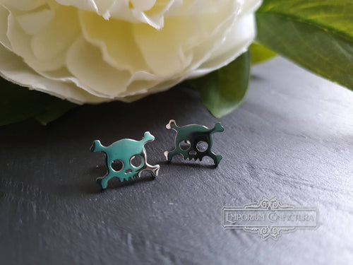 Cute Skull & Crossbones - Stainless Steel Studs - Butterfly/Post Closure - 1x1.3cm/10x13mm/0.39x0,51 Inches - Mirror Polish Finish